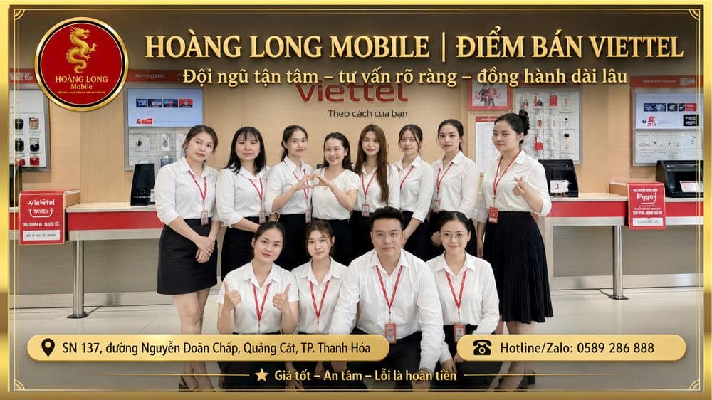Đội ngũ Hoàng Long Mobile tại điểm bán Viettel